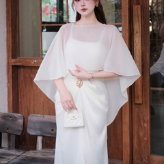 Đầm thiết kế 2 dây phối lụa kèm khăn choàng