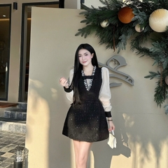 Đầm dạ cổ V phối voan đính ngọc cao cấp