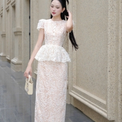 Đầm thiết kế peplum ôm ren body sanh chảnh