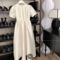 Đầm cổ ngọc đính tay bồng dáng xoè H