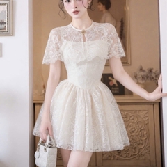 Đầm thiết kế 2 dây ren kèm áo choàng dáng ngắn