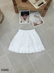 Chân váy 2 tầng phối ren xoè