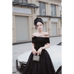 Đầm thiết kế trễ vai xoè bồng