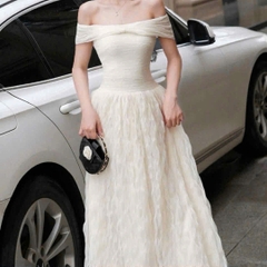 Đầm trễ vai nơ ôm ngực đi tiệc dáng dài cao cấp phối voan xoăn sang chảnh