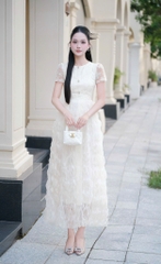 Đầm ren thiết kế cao cấp phối tay ren sang chảnh tầng voan lượn sóng dáng dài trắng kem cổ tròn