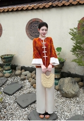 Lam tằm ánh cổ tròn tay loe