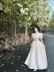 Đầm cổ ngọc đính tay bồng dáng xoè H