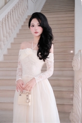 Đầm trễ vai ren hoa phối voan tay dài dáng dài