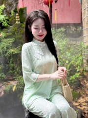 Lam cổ tàu gấm đính nút chéo