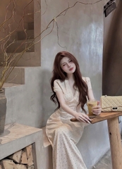 Đầm chấm bi dáng dài ren cổ