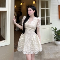 Đầm thiết kế ren cổ chữ V đính nơ trước ngực