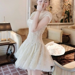 Đầm thiết kế 2 dây ren ngắn tùng xoè
