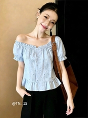 Áo kiểu trễ vai viền bèo hoa nhí