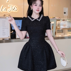 Đầm dạ cổ đá bồng xoè tay nhắn