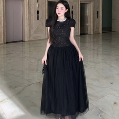 Đầm thiết kế dạ cổ tròn đính đá dáng dài phối tơ