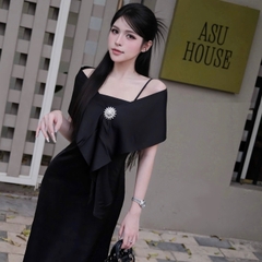 Đầm thiết kế lụa khoăn choàng đính đá