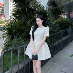 Đầm dạ cổ tròn xoè sang trọng dáng ngắn