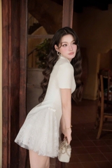 Đầm thiết kế cổ sen phối ren 2 bên eo