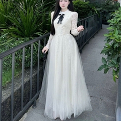 Đầm thiết kế ren bèo cổ tròn tay dài công chúa xoè