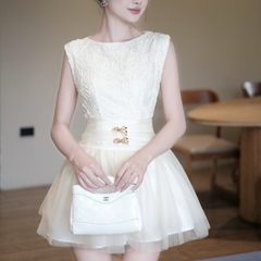 Đầm đi tiệc sát nách cổ tròn dáng ngắn xoè sang chảnh