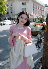 Áo dài gấm cổ tròn 3 bông