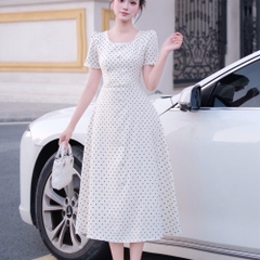Đầm thiết kế chấm bi đen trắng cổ vuông dáng dài xoè nhẹ sang trọng đi tiệc