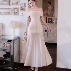 Đầm thiết kế trễ vai đính đá dọc dáng xoè