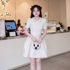 Đầm dạ cổ đá bồng xoè tay nhắn