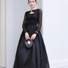 Đầm thiết kế ren nổi tay dài hở ngực khoen vàng tùng xoè nơ hoa