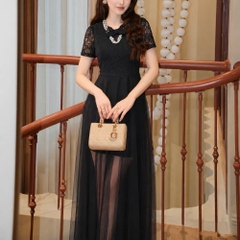 Đầm thiết kế cổ V đính đá cổ nơ ngực