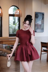 Đầm thiết kế ôm cổ tròn chân bồng dễ thương