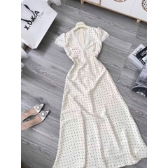 Đầm chấm bi dáng dài ren cổ