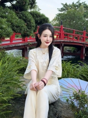 Lam cổ viền tròn gấm thêu cao cấp