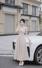 Đầm thiết kế cổ V đính đá ren cao cấp