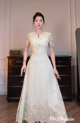 Đầm cổ tròn hoa thêu dáng dài