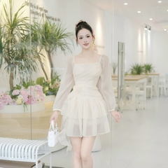 Đầm cổ vuông tay dài voan dáng ngắn xoè