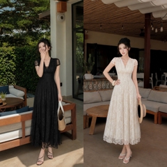 Đầm thiết kế hở lưng ren dáng dài