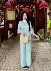 Lam cổ tàu gấm đính nút chéo