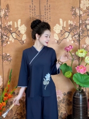 Bộ lam cổ V chéo thêu sen dưới