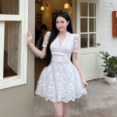 Đầm thiết kế ren cổ chữ V đính nơ trước ngực