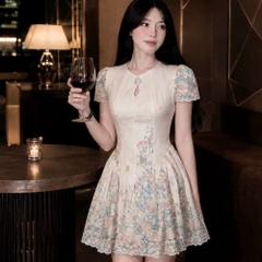 Đầm thiết kế hoa nổi dáng ngắn
