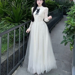 Đầm thiết kế ren bèo cổ tròn tay dài công chúa xoè