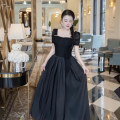 Đầm cổ vuông đính ngọc hoa eo không xẻ