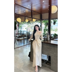 Đầm thiết kế cổ tròn dáng dài ôm body