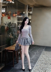 Đầm cổ chữ U cài cúc chân xếp ly buộc nơ