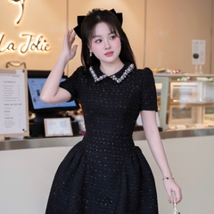 Đầm dạ cổ đá bồng xoè tay nhắn