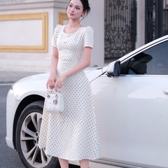 Đầm thiết kế chấm bi đen trắng cổ vuông dáng dài xoè nhẹ sang trọng đi tiệc