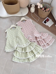 Set kiểu chấm bi áo tay cộc chân váy tầng