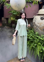 Lam cổ tàu gấm đính nút chéo