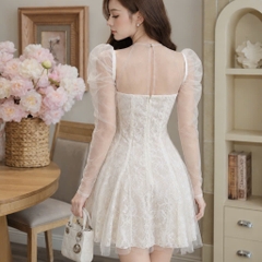 Đầm thiết kế cổ yếm đính đá tay dài dáng ngắn